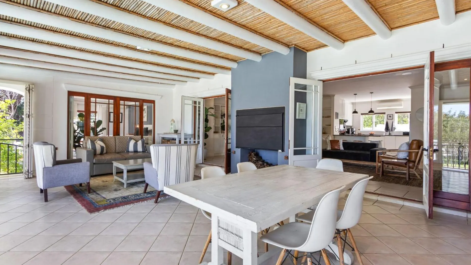 Winelands Villa By Host Agents Ciudad del Cabo
